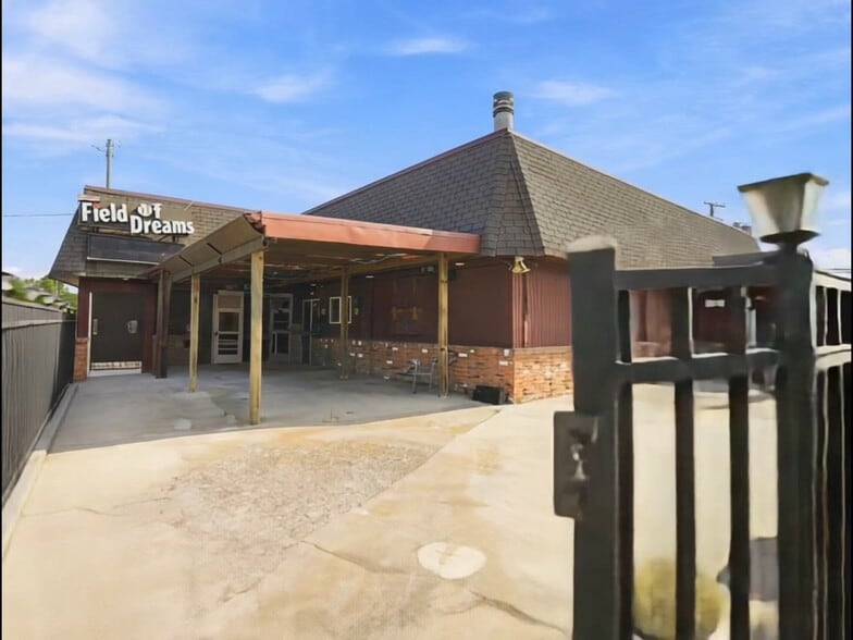1090 Rochester Rd, Troy, MI à vendre - Vidéo sur l’inscription commerciale - Image 2 de 100