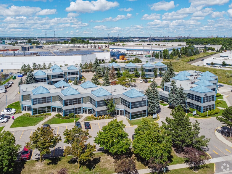 2400 Meadowpine Blvd, Mississauga, ON à louer - Photo du bâtiment - Image 3 de 3