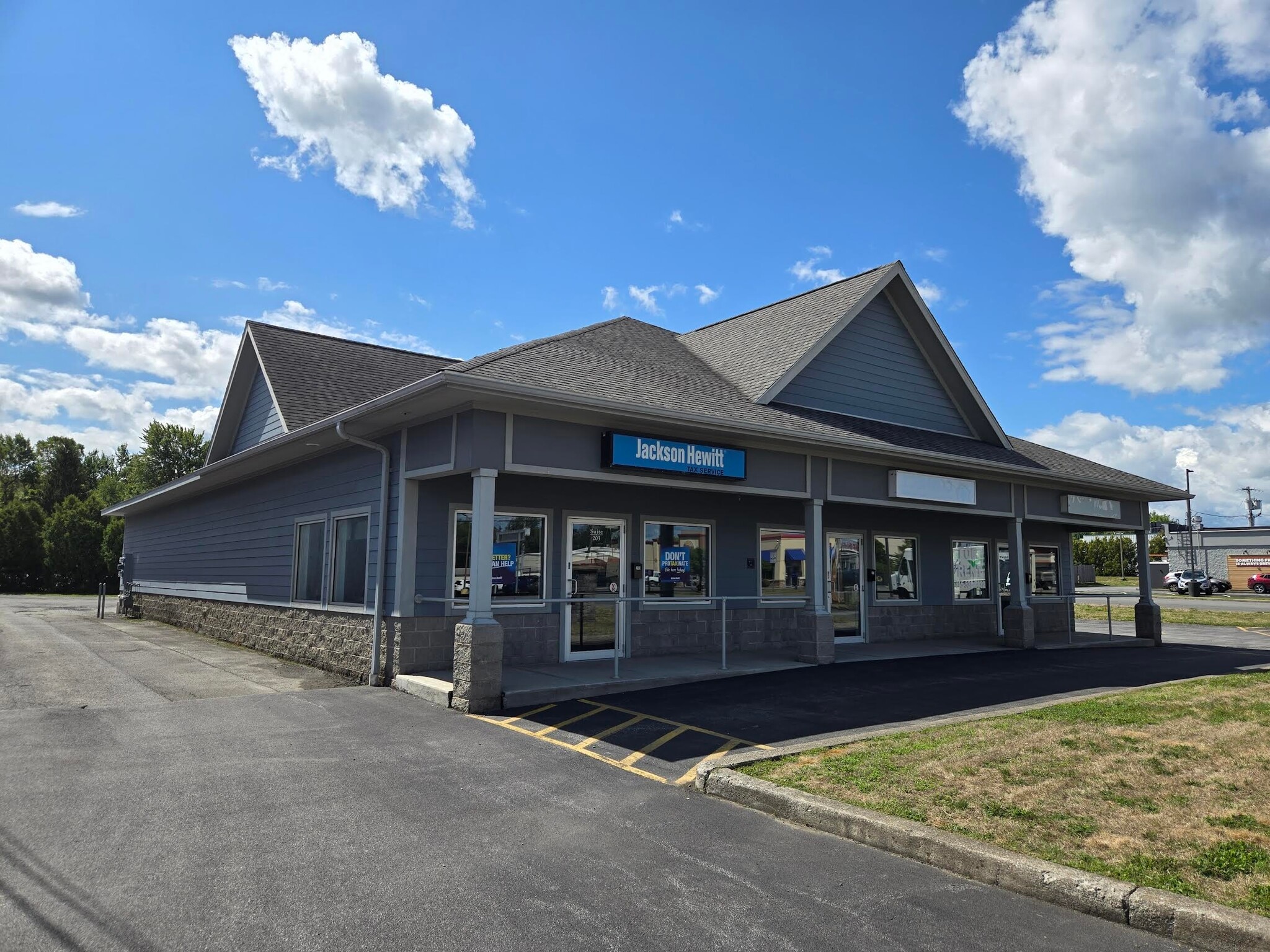 203-207 Genesee St, Oneida, NY for lease Building Photo- Image 1 of 2