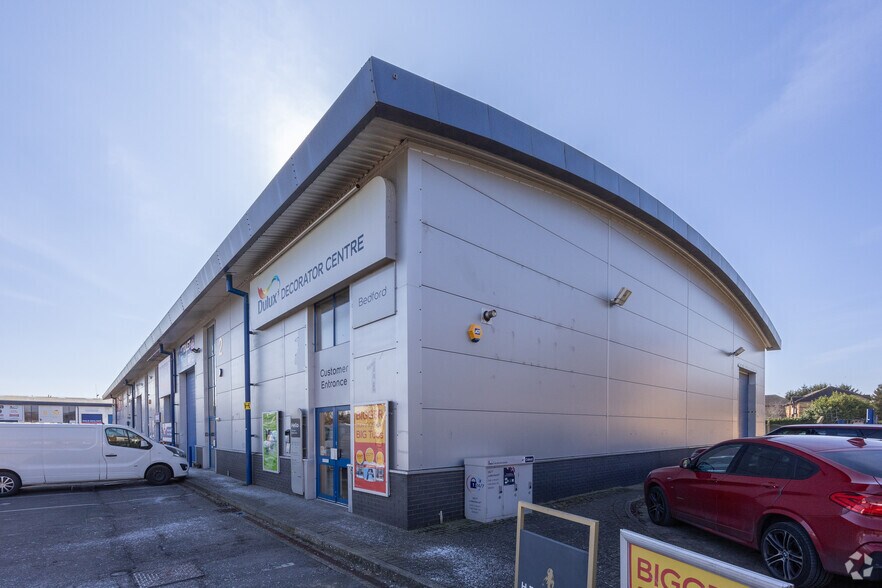 London Rd, Bedford à louer - Photo du bâtiment - Image 2 de 3