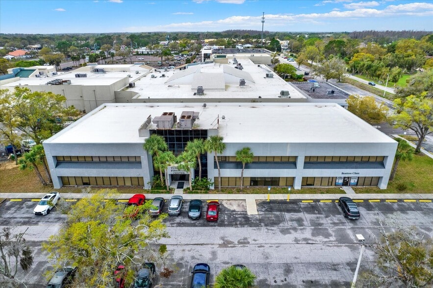 13153 N Dale Mabry Hwy, Tampa, FL à vendre - Photo du bâtiment - Image 2 de 33