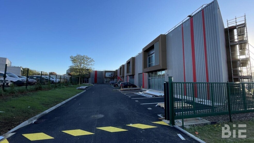 Flex dans Tresses à louer - Photo du bâtiment - Image 2 de 8