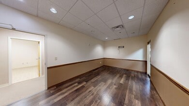 7823 Spivey Station Blvd, Jonesboro, GA for lease Interior Photo- Image 2 of 5