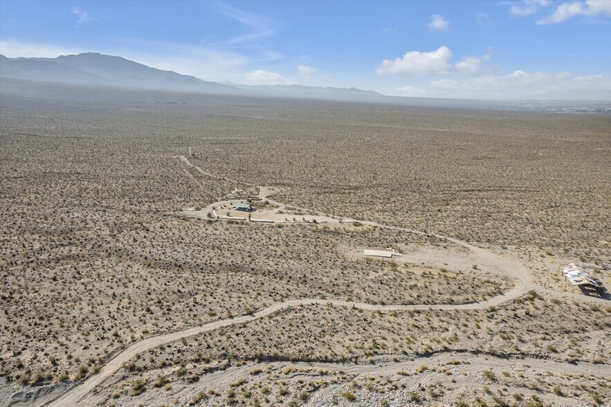 Highway 160 & Ohio Road, Pahrump, NV à vendre - Photo du bâtiment - Image 2 de 25