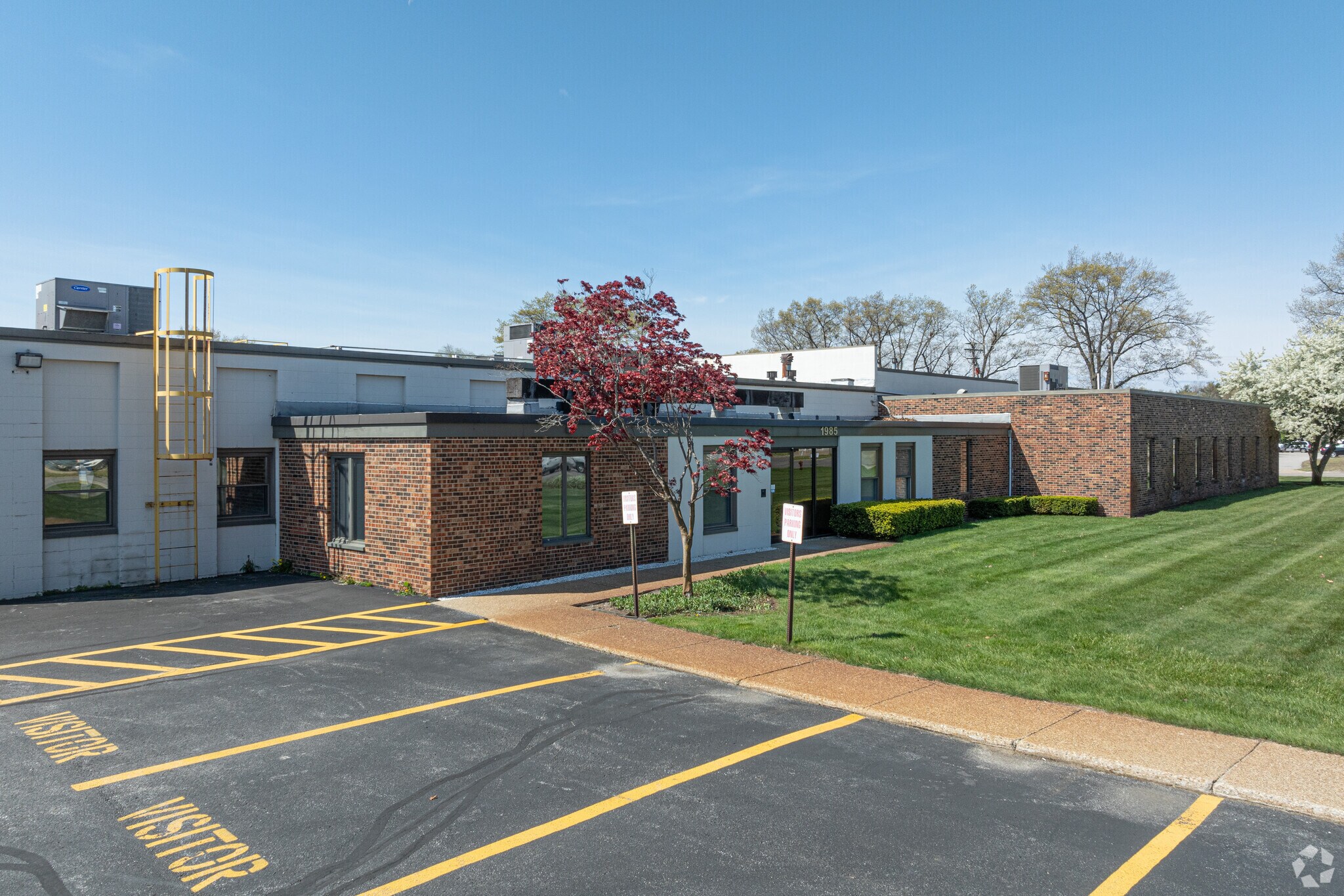 1985 E Laketon Ave, Muskegon, MI for lease Building Photo- Image 1 of 18