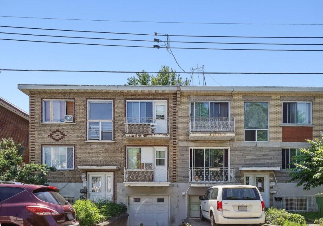10190-10194 Av Des Laurentides, Montréal, QC for sale Primary Photo- Image 1 of 1