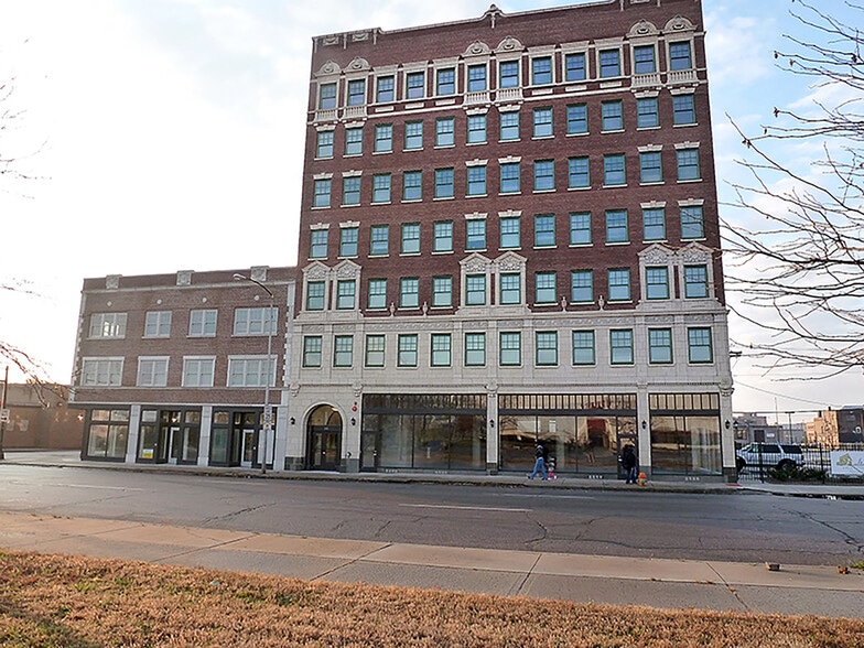 131-137 E 5th Ave, Gary, IN à louer - Photo principale - Image 1 de 16