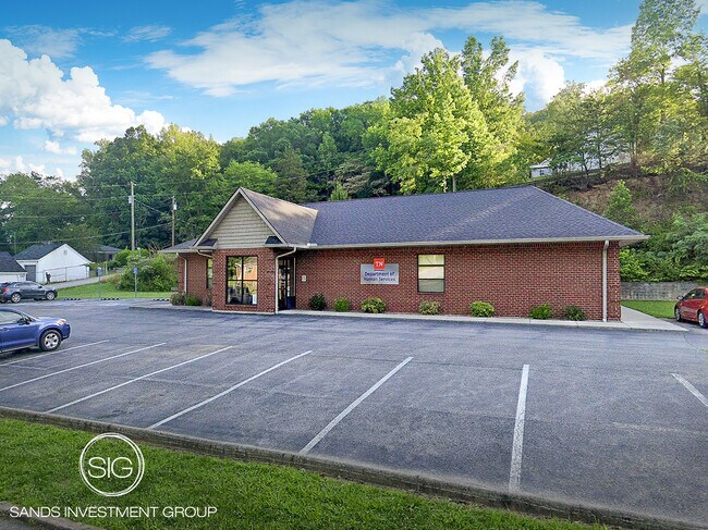Plus de détails pour 601 5th St, Jellico, TN - Bureau à vendre