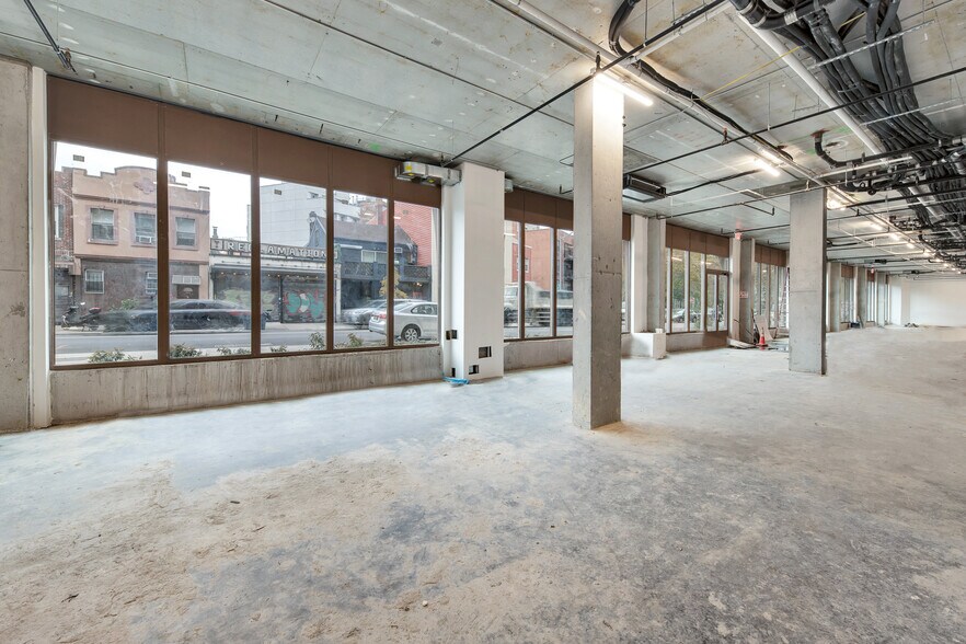 828 Metropolitan Ave, Brooklyn, NY à louer - Photo intérieure - Image 2 de 5