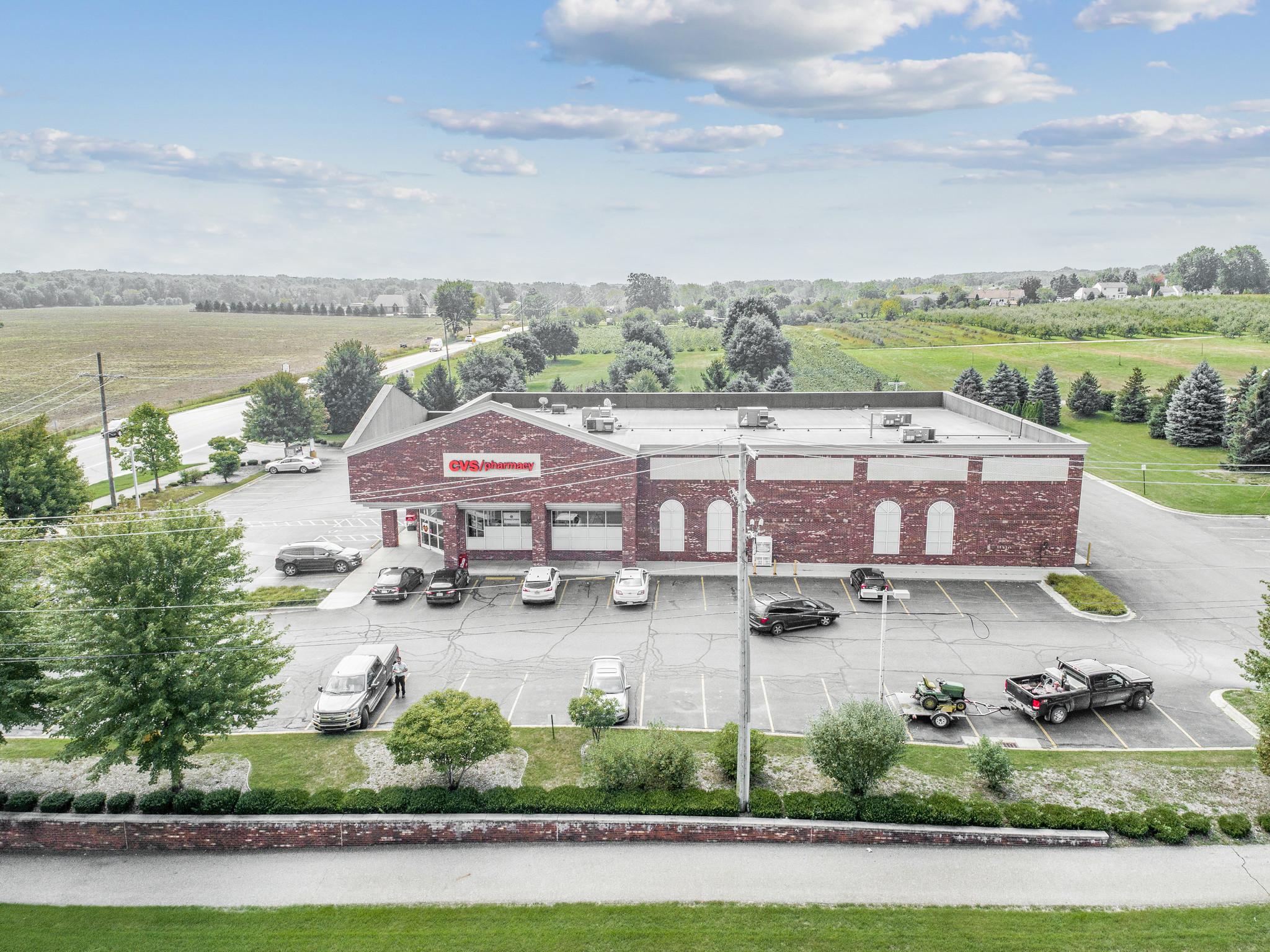 61019 Silver Lake Rd, South Lyon, MI for sale Primary Photo- Image 1 of 1