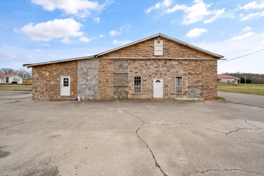4628 US HWY 411 S, Maryville, 37801 portefeuille de 5 propriétés à vendre sur LoopNet.ca - Photo du bâtiment - Image 2 de 85