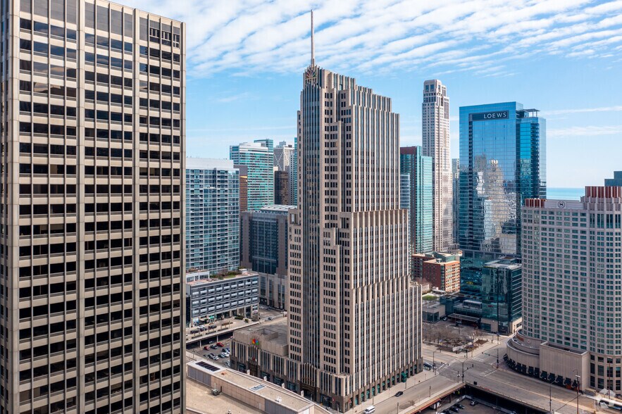 455 N Cityfront Plaza Dr, Chicago, IL à louer - Photo du bâtiment - Image 1 de 7