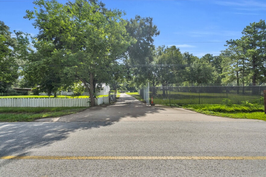 22830 Fritz Ln, Spring, TX for lease - Building Photo - Image 2 of 39
