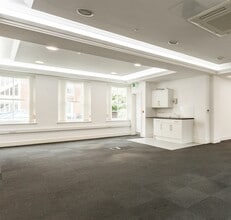 16-18 Back Swinegate, York for lease Interior Photo- Image 2 of 8