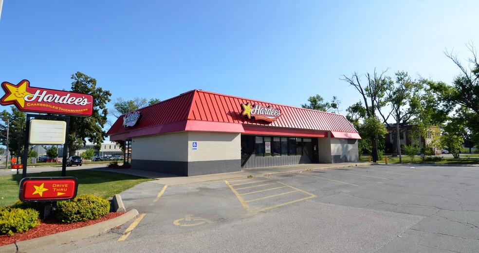 1519 6th St SW, Cedar Rapids, IA for sale - Primary Photo - Image 1 of 1