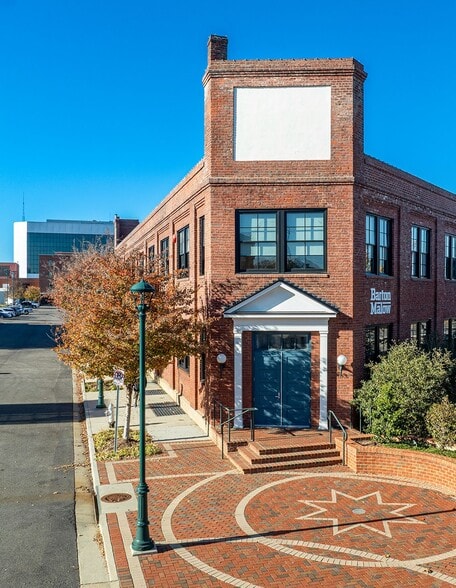 2000 W Marshall St, Richmond, VA for lease - Building Photo - Image 2 of 13