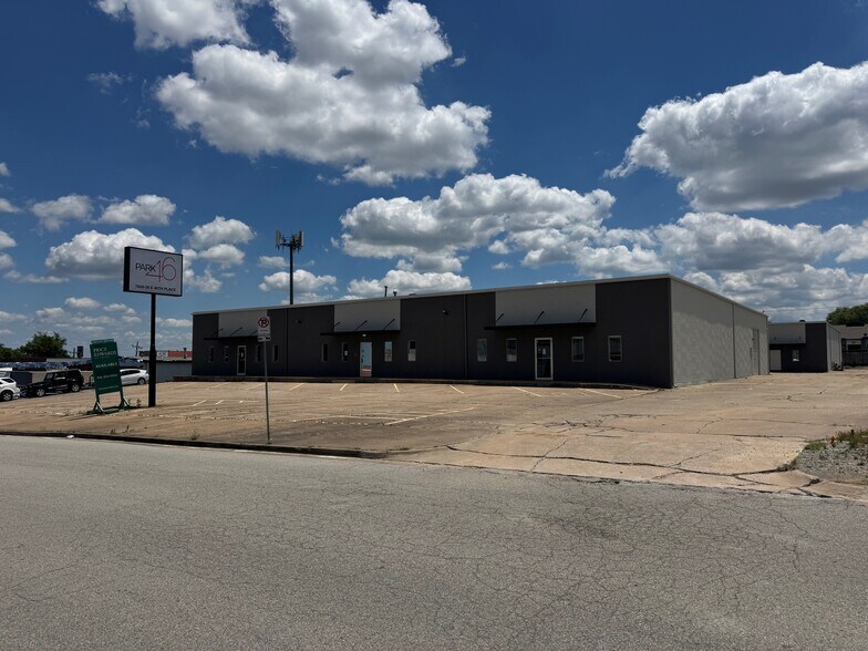 7624-7630 E 46th Pl, Tulsa, OK for sale - Building Photo - Image 2 of 4