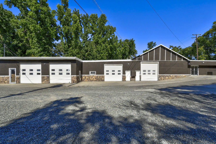 525 1st St, Marysville, CA à vendre - Photo du bâtiment - Image 1 de 1