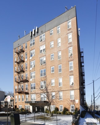 Plus de détails pour 2510 Ocean Pkwy, Brooklyn, NY - Commerce de détail à louer