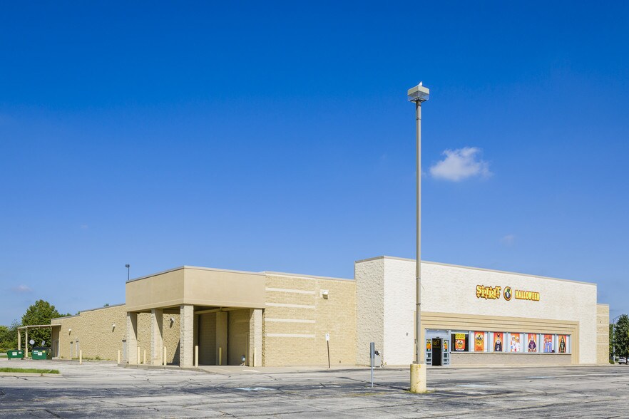 3880 E Main St, St Charles, IL à vendre - Photo du bâtiment - Image 2 de 7