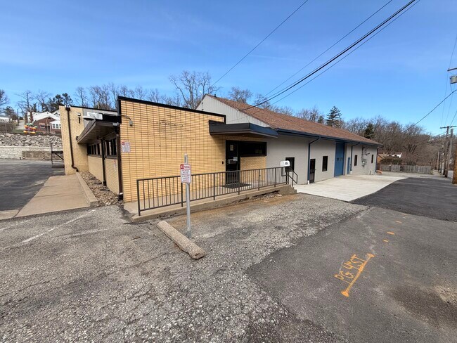 Plus de détails pour 630 Fifth Ave, East McKeesport, PA - Industriel à louer