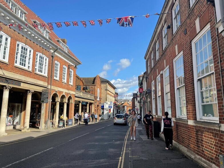 33 The Borough, Farnham à louer - Photo du bâtiment - Image 2 de 3