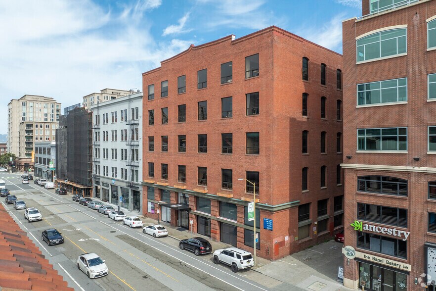 139 Townsend St, San Francisco, CA à louer - Photo du bâtiment - Image 1 de 8