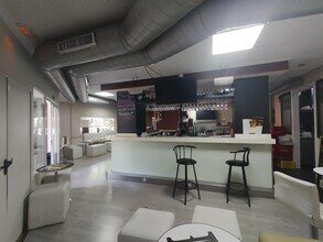 Commerce de détail dans Sant Boi de Llobregat, Barcelona à louer Photo intérieure- Image 2 de 14