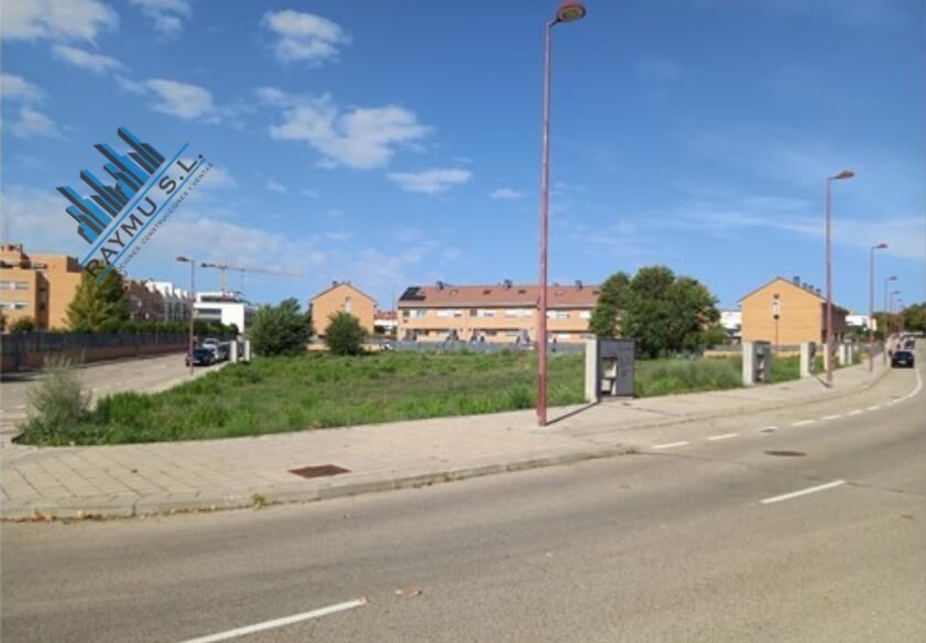 Avenida de Miguel de Cervantes, 84, Villalbilla, Madrid for sale Primary Photo- Image 1 of 6