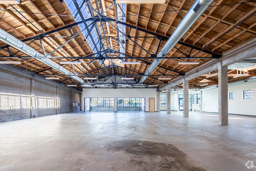 55 Perry St, Redwood City, CA for lease - Interior Photo - Image 2 of 14