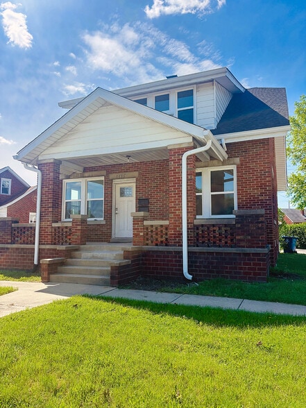 1515 Broadway, Highland, IL à louer - Photo du bâtiment - Image 1 de 6