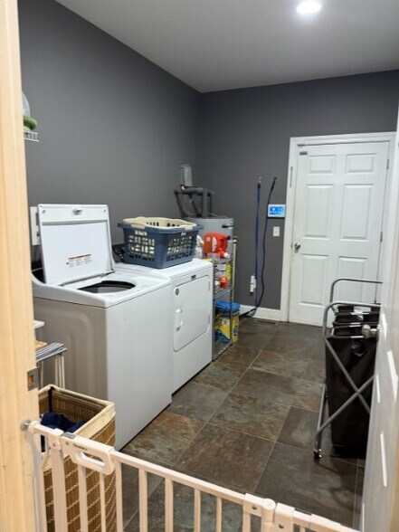 31 Chickory Ln, Monteagle, TN for sale - Interior Photo - Image 2 of 8