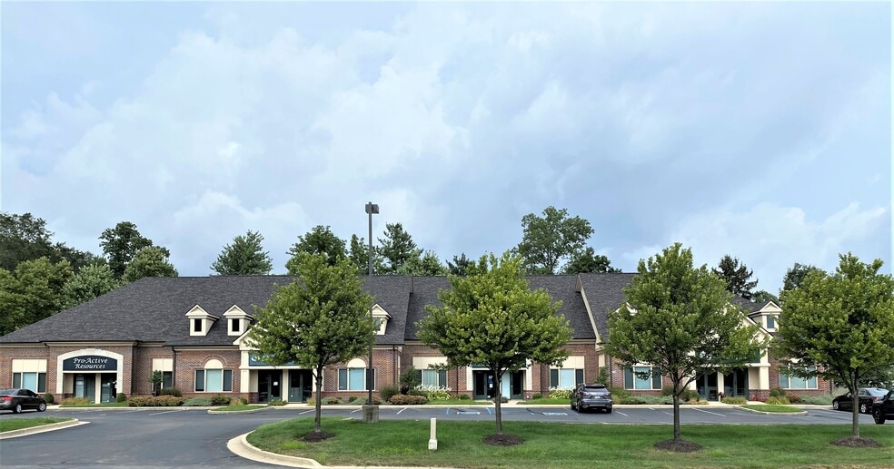 90 Executive Dr, Carmel, IN for lease - Building Photo - Image 3 of 14