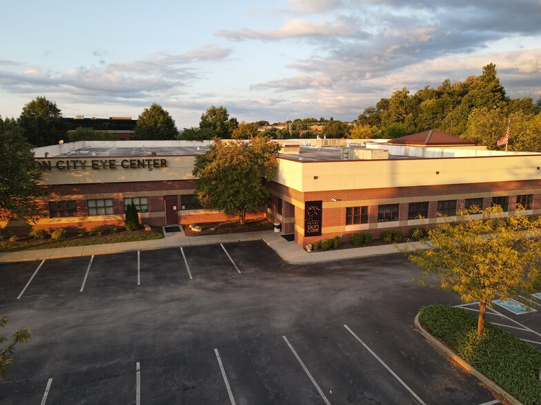 110 Med Tech Pky, Johnson City, TN for lease - Building Photo - Image 3 of 15