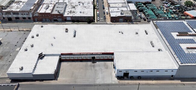Plus de détails pour 333 N Henry St, Brooklyn, NY - Industriel à louer
