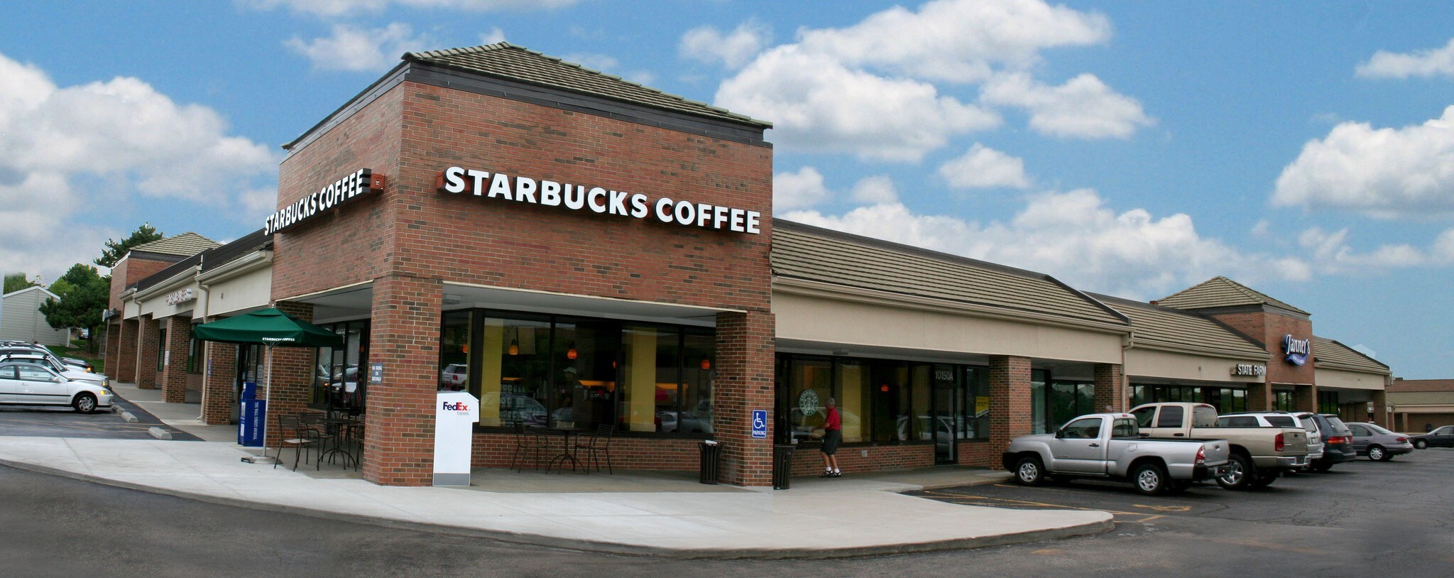 10118 W 119th St, Overland Park, KS for lease Building Photo- Image 1 of 5