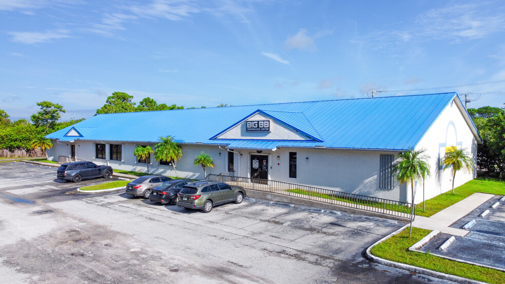 1500 S Lennard Rd, Port Saint Lucie, FL for sale - Building Photo - Image 1 of 3