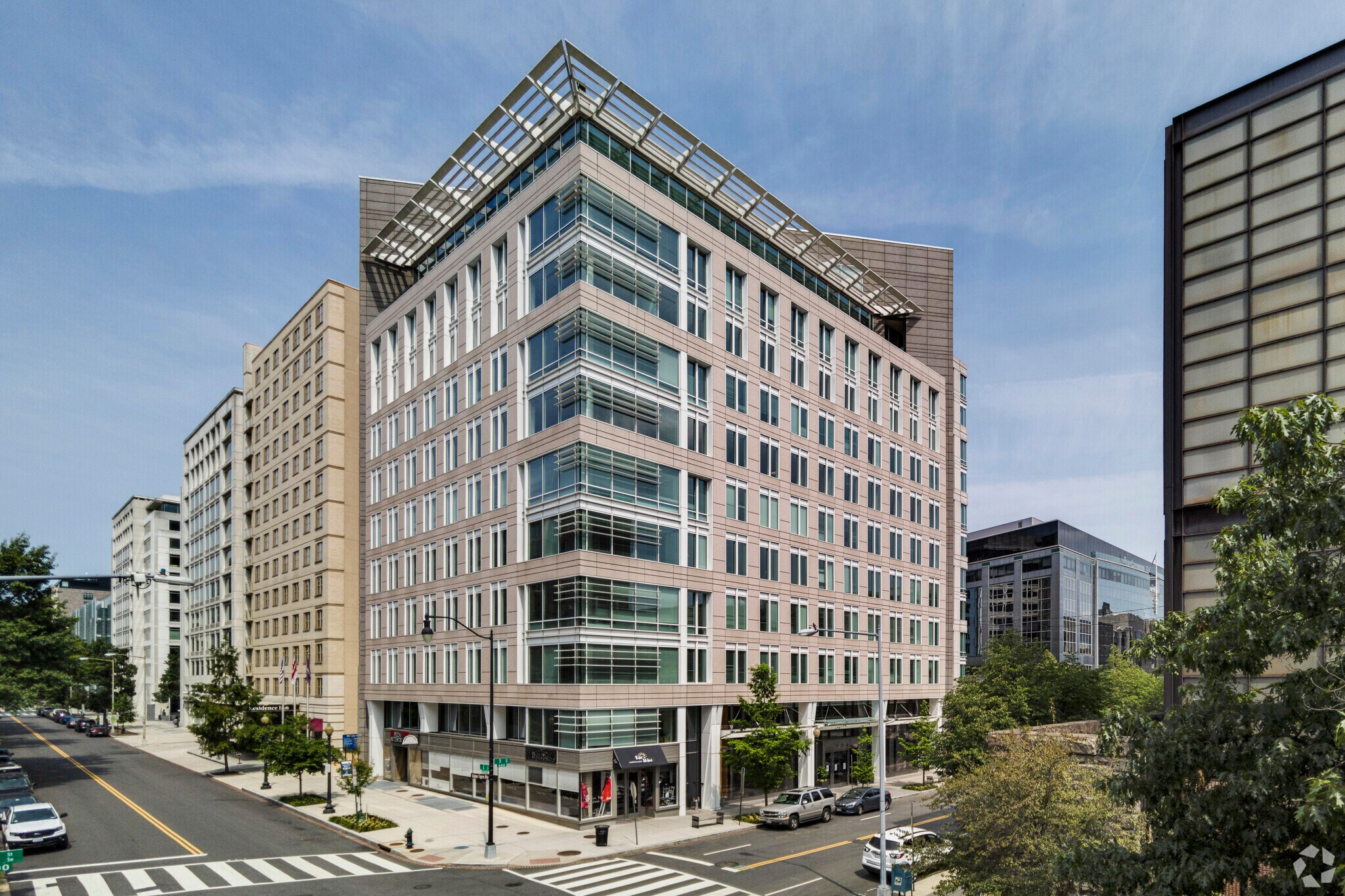 425 3rd St SW, Washington, DC for lease Building Photo- Image 1 of 6