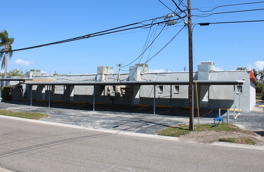 1224-1240 66th St, Saint Petersburg, FL à louer - Photo du bâtiment - Image 3 de 3