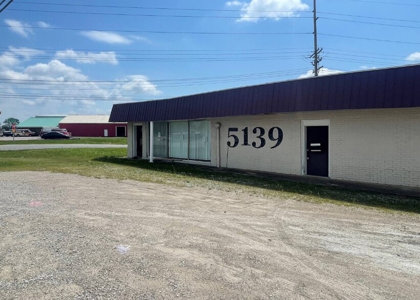 5139 Old Boonville Hwy, Evansville, IN for sale - Building Photo - Image 2 of 3