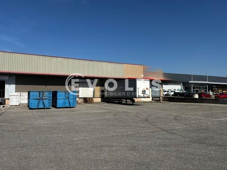 Flex in Dagneux for lease - Building Photo - Image 1 of 24