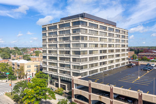 Des Plaines Office Plaza - Épicerie