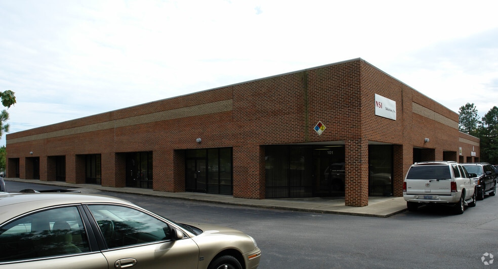 7517 Precision Dr, Raleigh, NC for lease - Building Photo - Image 3 of 6