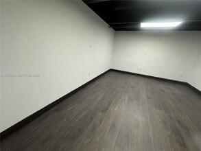 10171 NW 58th St, Miami, FL for lease Interior Photo- Image 2 of 7