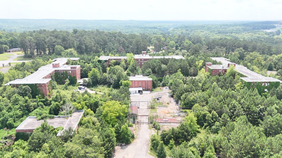 Renaissance Park Prisons portefeuille de 2 propriétés à vendre sur LoopNet.ca - Photo du bâtiment - Image 3 de 14