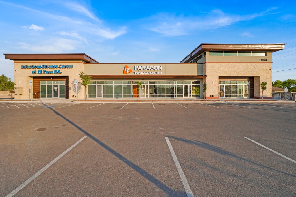 12800 Edgemere Blvd, El Paso, TX à louer Photo du bâtiment- Image 1 de 8