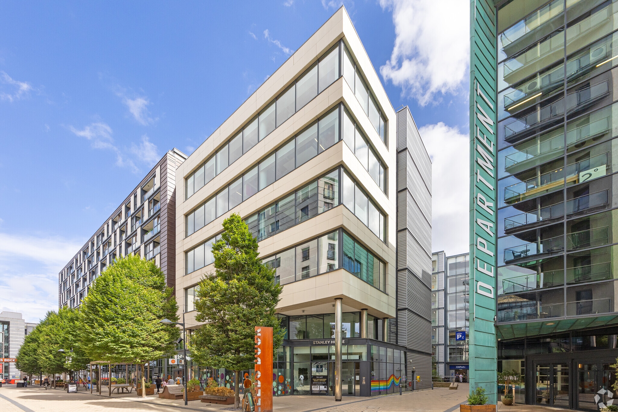 Clarence Dock, Leeds for lease Primary Photo- Image 1 of 4