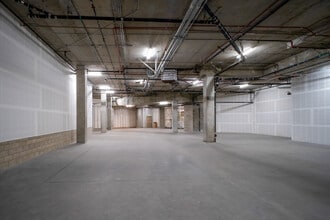 12101 W Olympic Blvd, Los Angeles, CA à louer Photo du bâtiment- Image 2 de 8