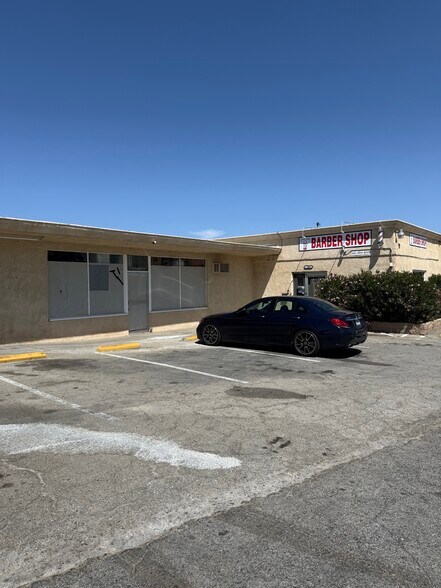 101 W Avenue I, Lancaster, CA à vendre - Photo du bâtiment - Image 3 de 32
