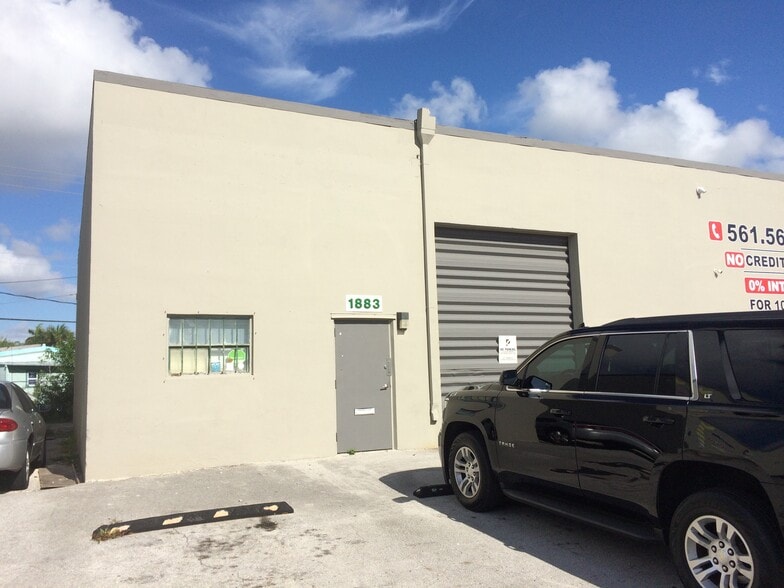 2758 Old Okeechobee Rd, West Palm Beach, FL for lease - Building Photo - Image 1 of 10